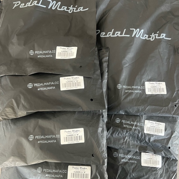 Pedal Mafia Men’s Biker Jersey Flanders V4 - Picture 8 of 8